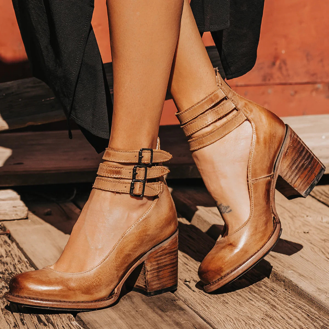 Alina | Vintage Classic with Heels