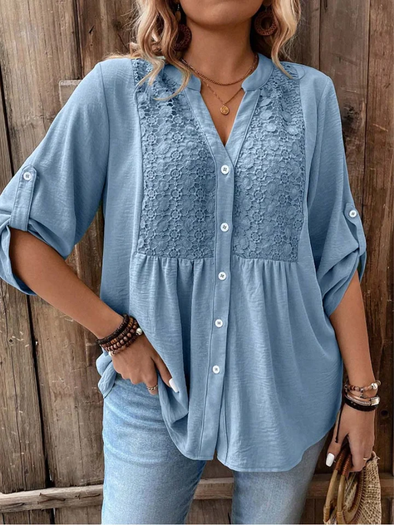 Noor – Blouse with V-neck and buttons