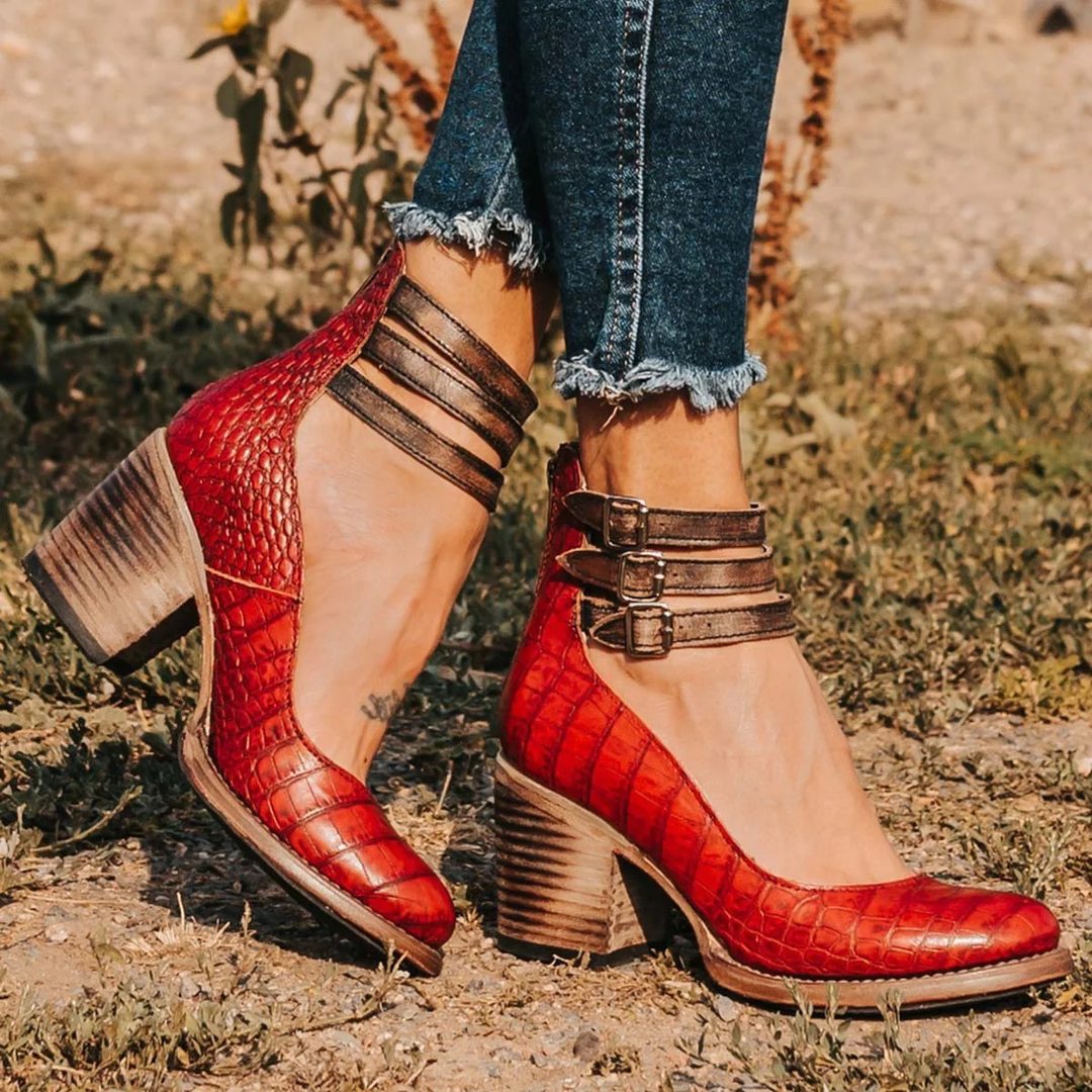 Alina | Vintage Classic with Heels